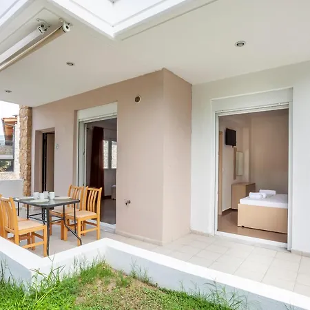 Afroditi Garden Apartment *