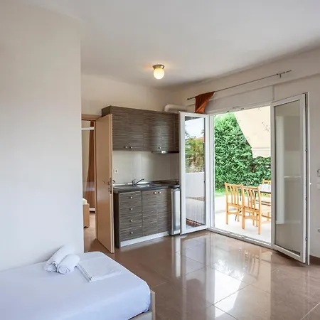 Afroditi Garden Apartment Apartament *